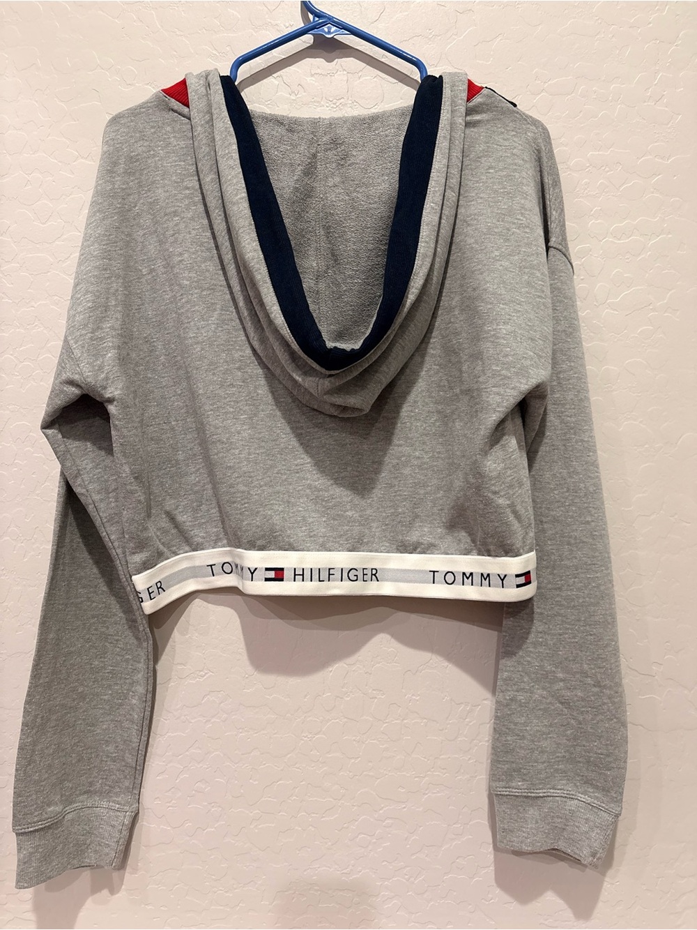 Tommy Hilfiger Gray V-Neck Cropped Sweatshirt with Red & Navy Trim - Picture 2 of 3